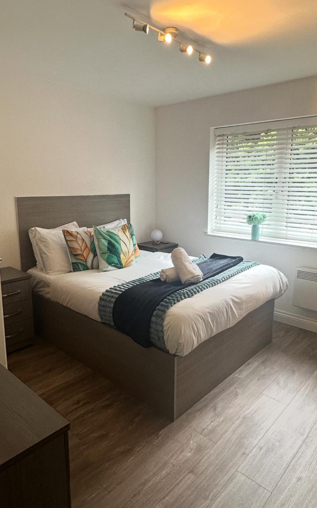 Апартаменты 3mint Drive 2 Bedrooms With Car Or Park,wifi,netflix No Deposit Required *
