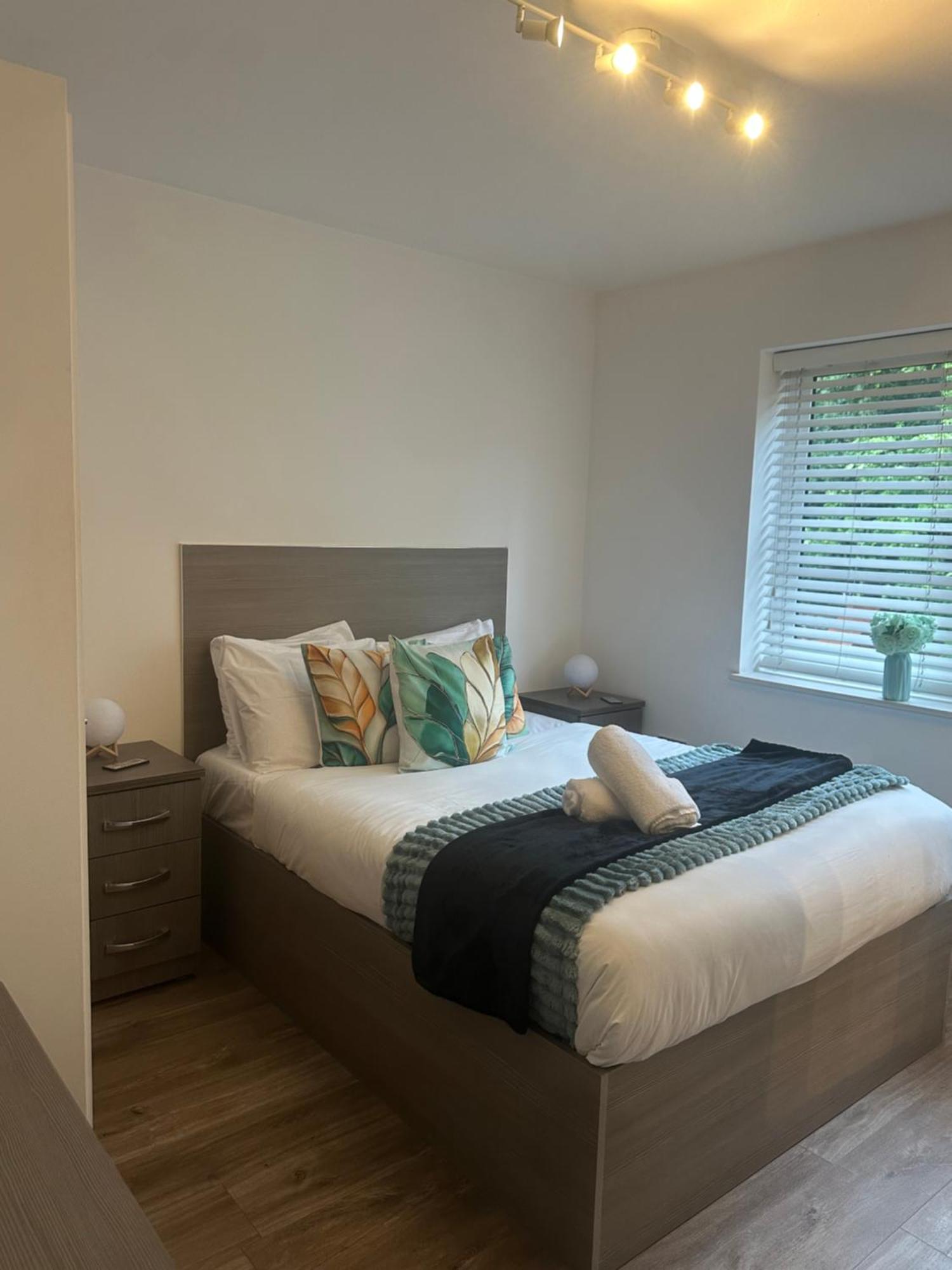 Апартаменты 3mint Drive 2 Bedrooms With Car Or Park,wifi,netflix No Deposit Required Бирмингем
